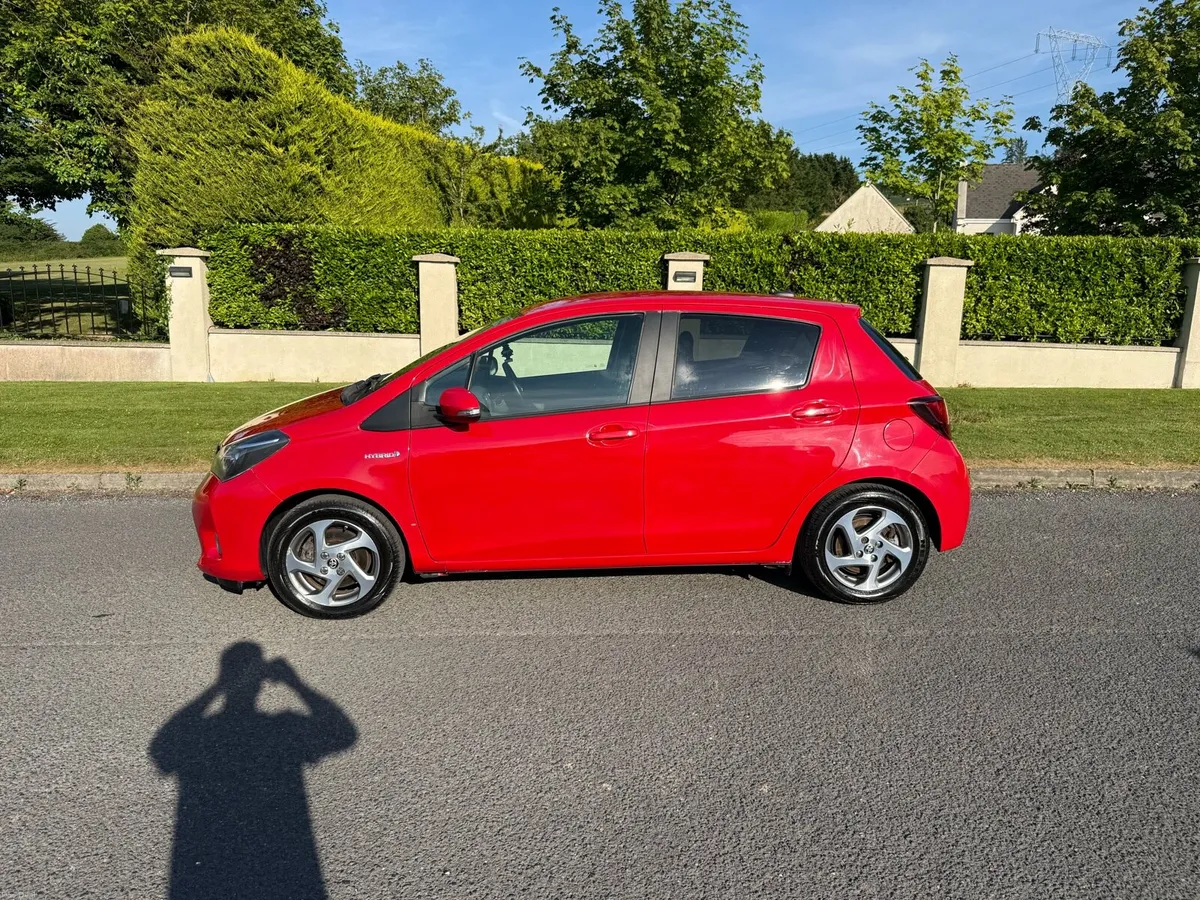 Toyota Yaris 2016 1.5 Petrol Hybrid 67000miles - Image 5