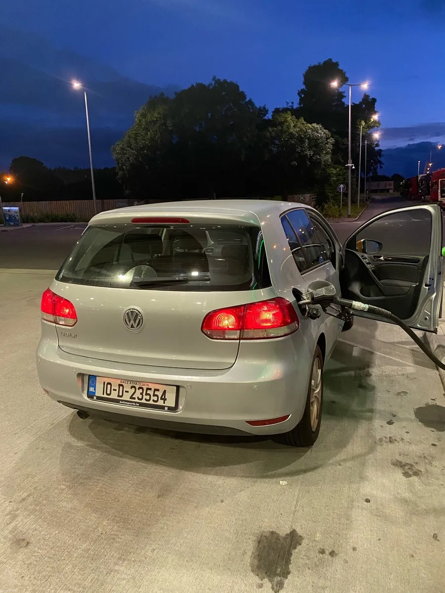 Volkswagen Golf - Image 2
