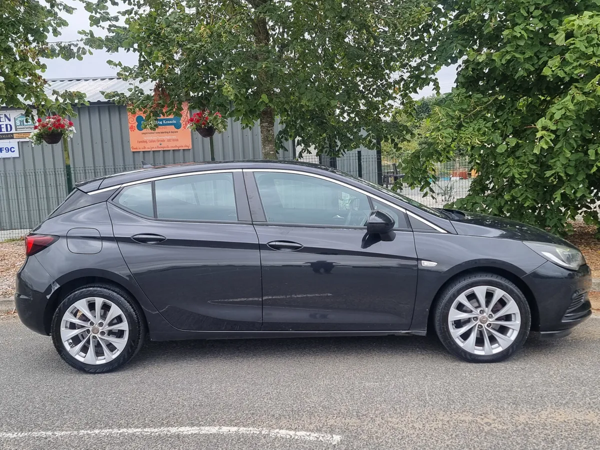Vauxhall Astra 2016 diesel ⛽️ nct&tax €5999 - Image 2