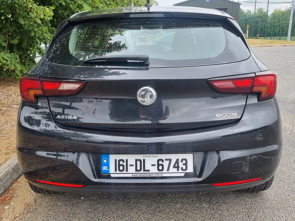Vauxhall Astra 2016 diesel ⛽️ nct&tax €5999 - Image 4
