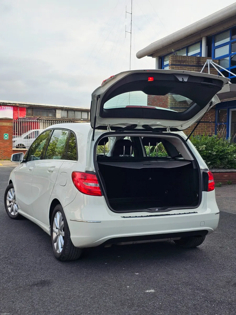 Mercedes-Benz B-Class 2013 Automatic - Image 6