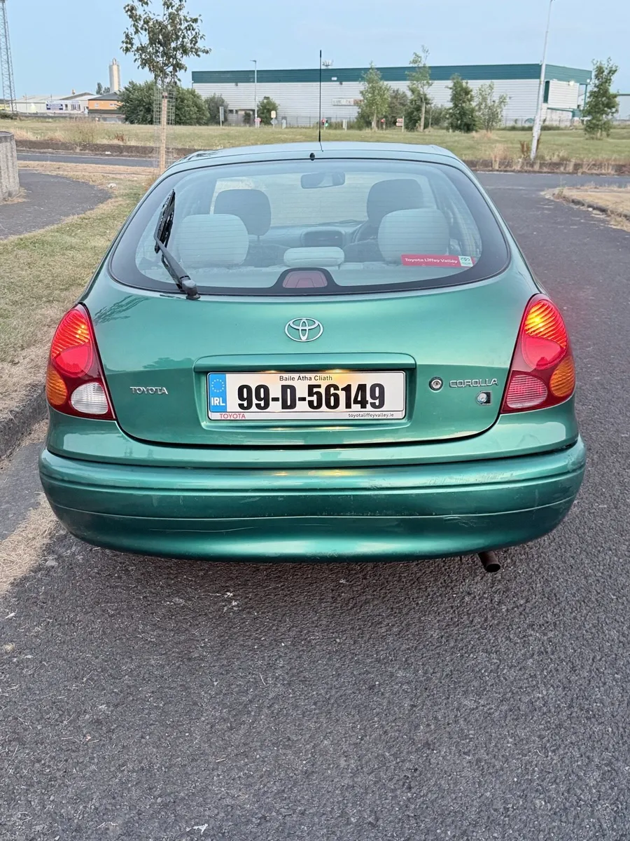 Toyota corolla low mileage - Image 6