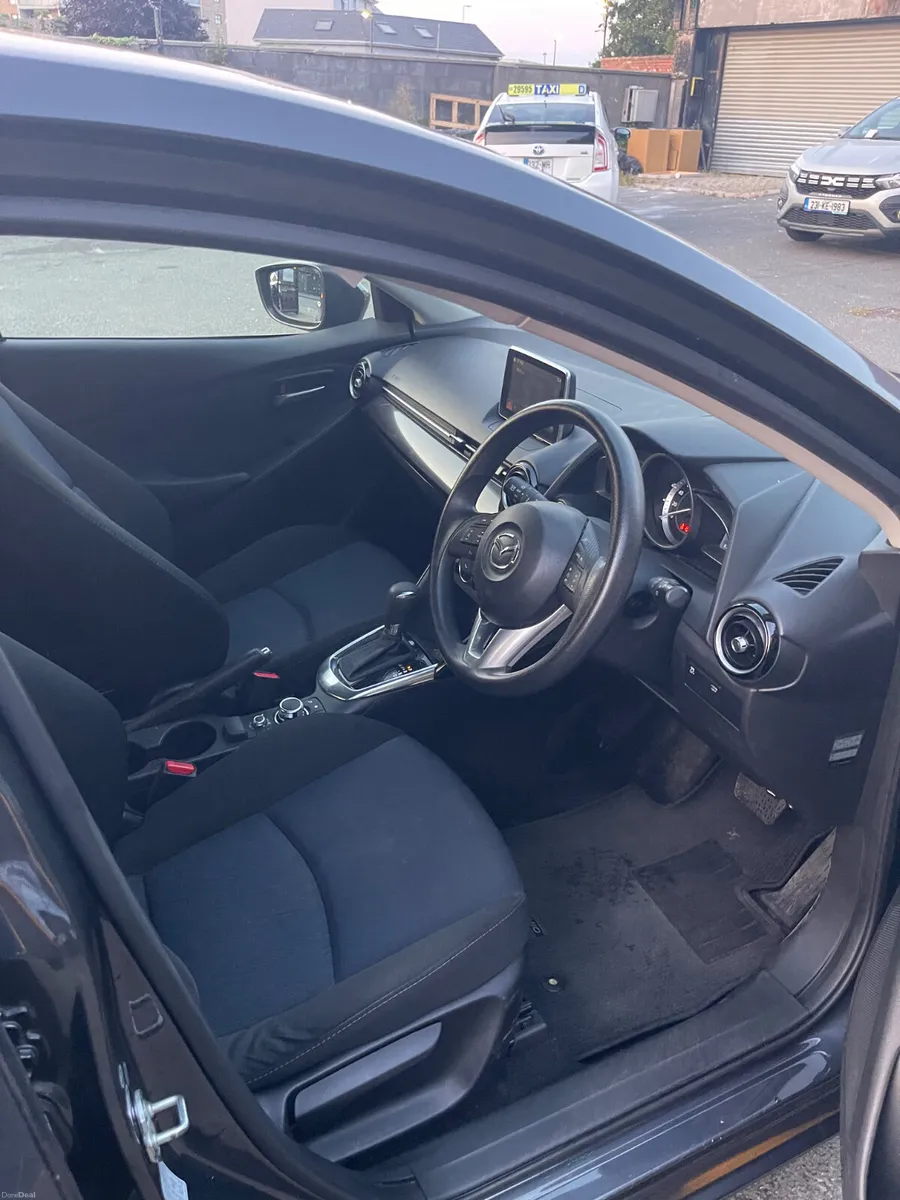 2015 Mazda Demio automatic diesel - Image 5