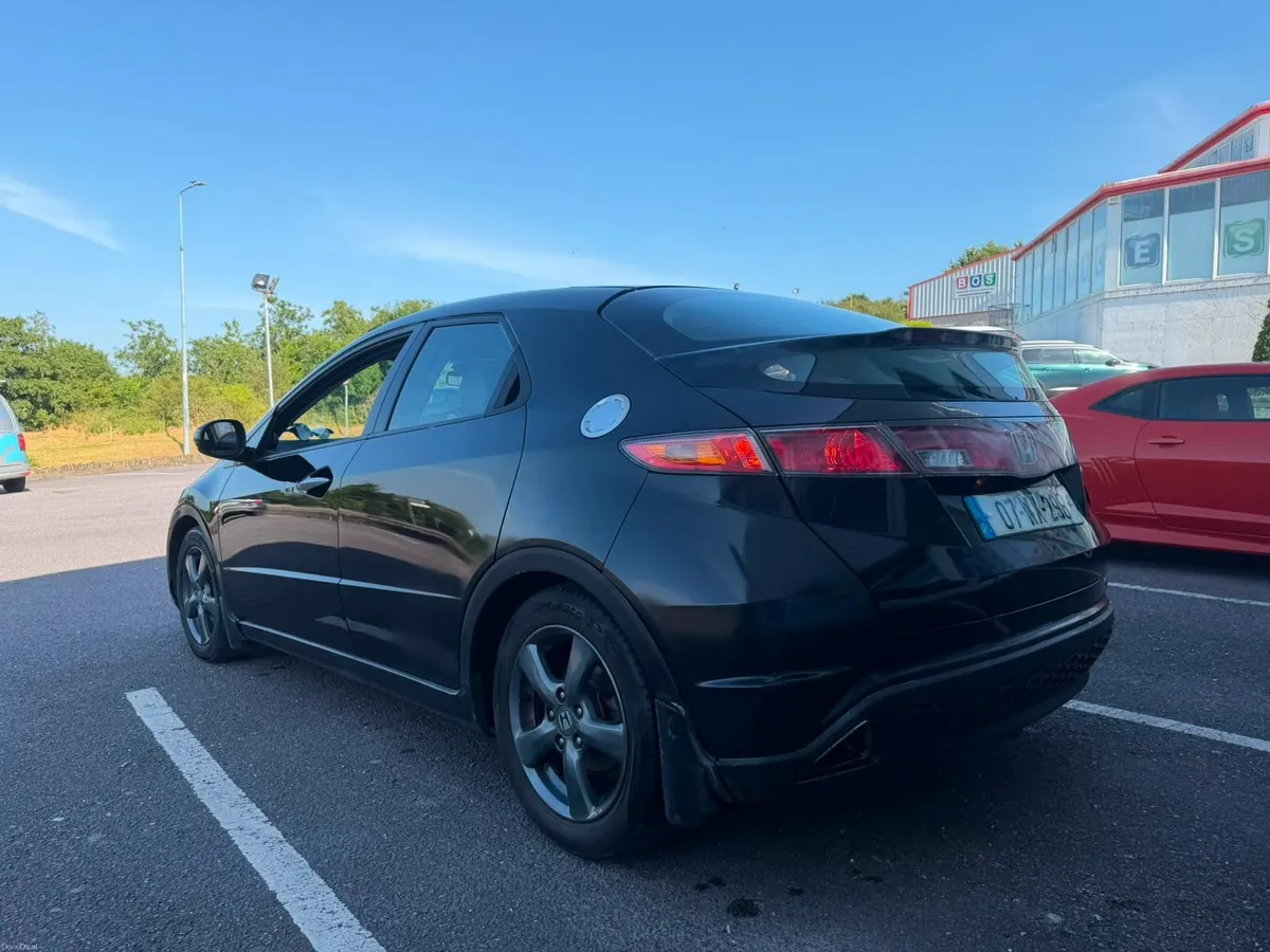 Honda Civic 2007 For Sale - Image 2