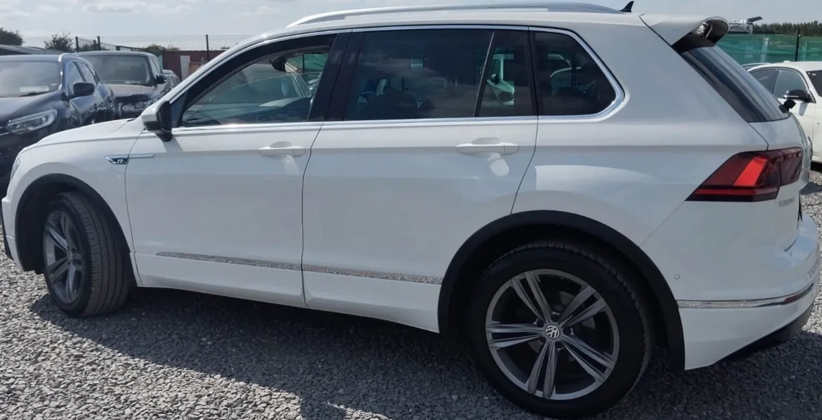 🔵 Vw Tiguan R-LINE 2.0TDI 150BHP 6Speed HIGH SPEC - Image 3
