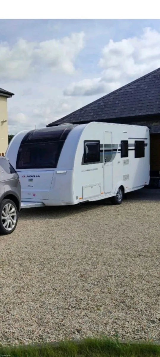Adria Altea 542 severn 6 berth Caravan - Image 2