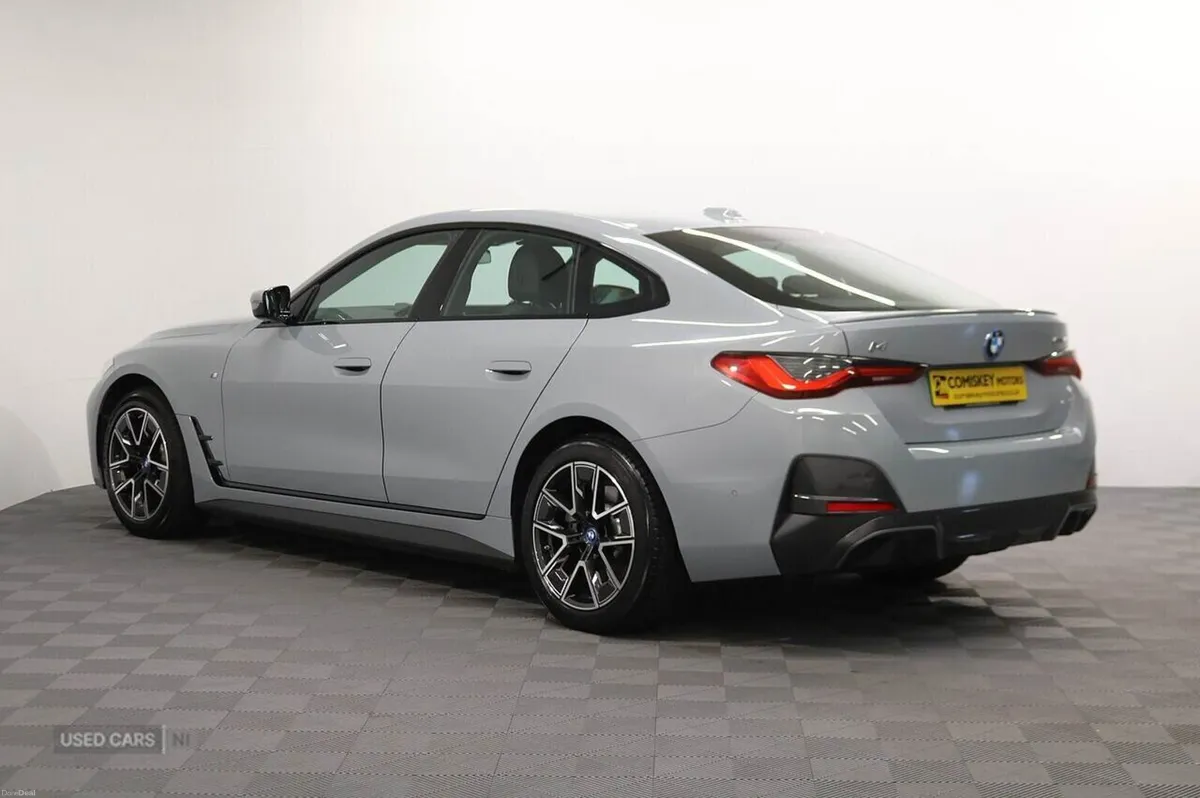 BMW i4 40 M Sport - Image 4