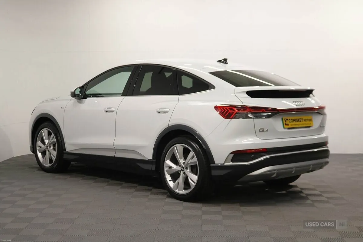 Audi Q4 e-tron S line - Image 4