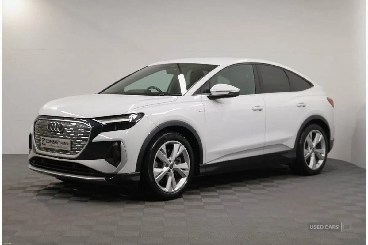 Audi Q4 e-tron S line - Image 3