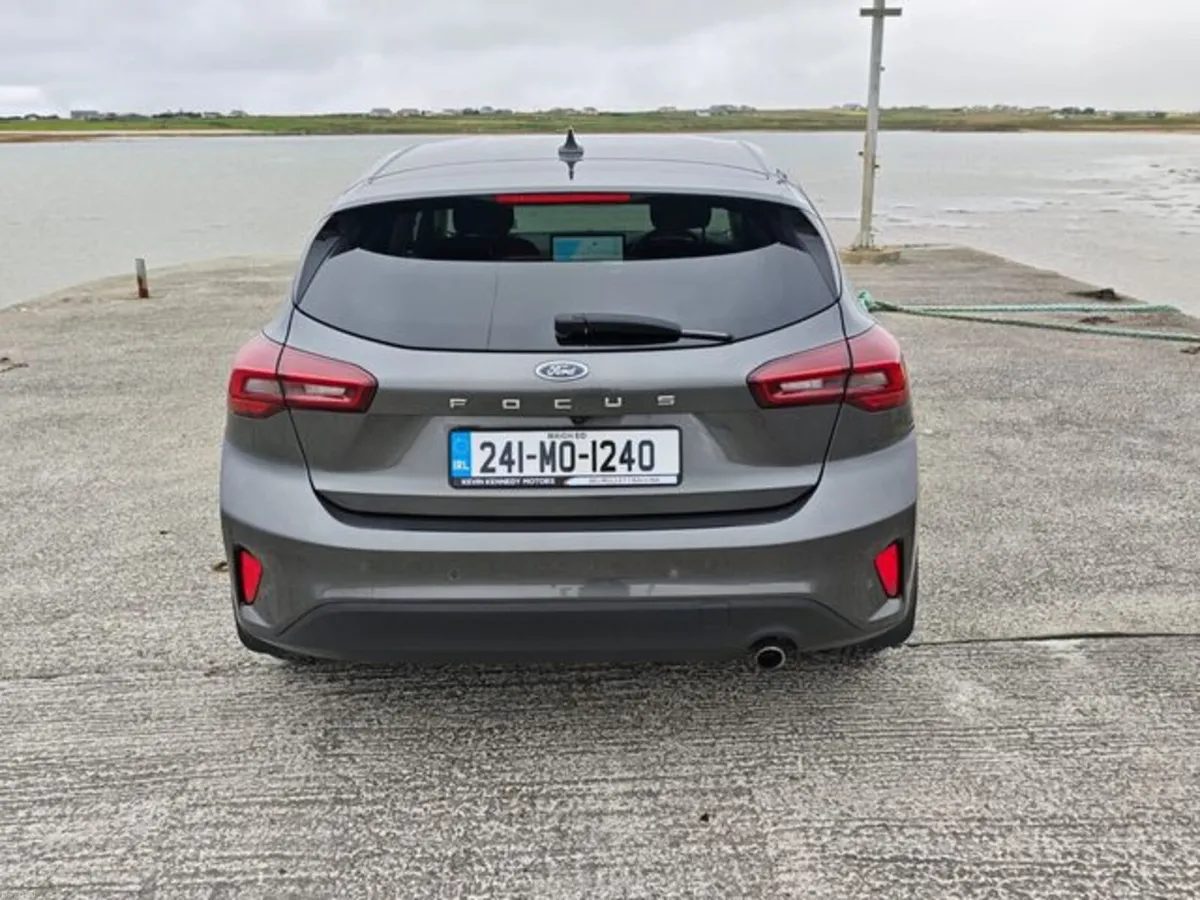 Ford Focus Titanium 5DR 1.5L Ecoblue 115P - Image 4