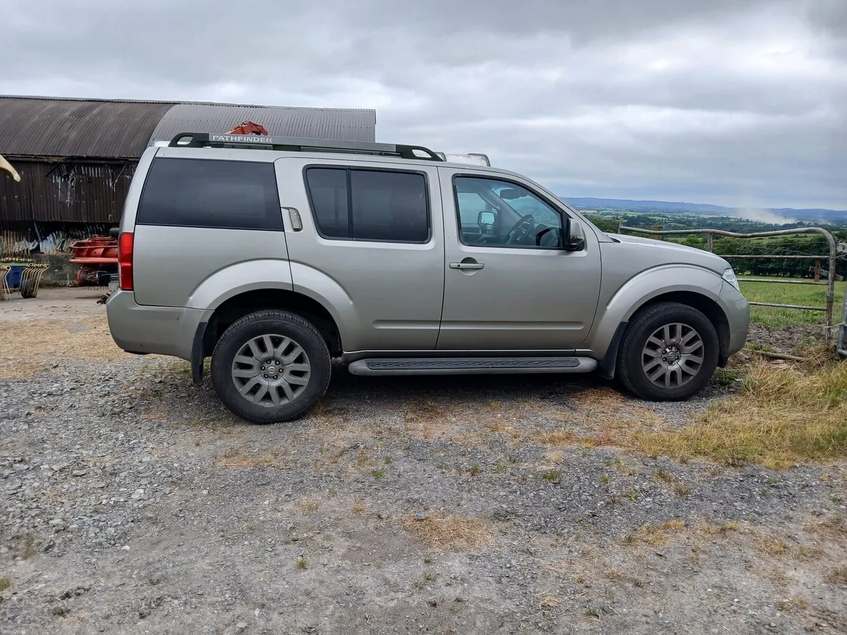Nissan pathfinder - Image 2