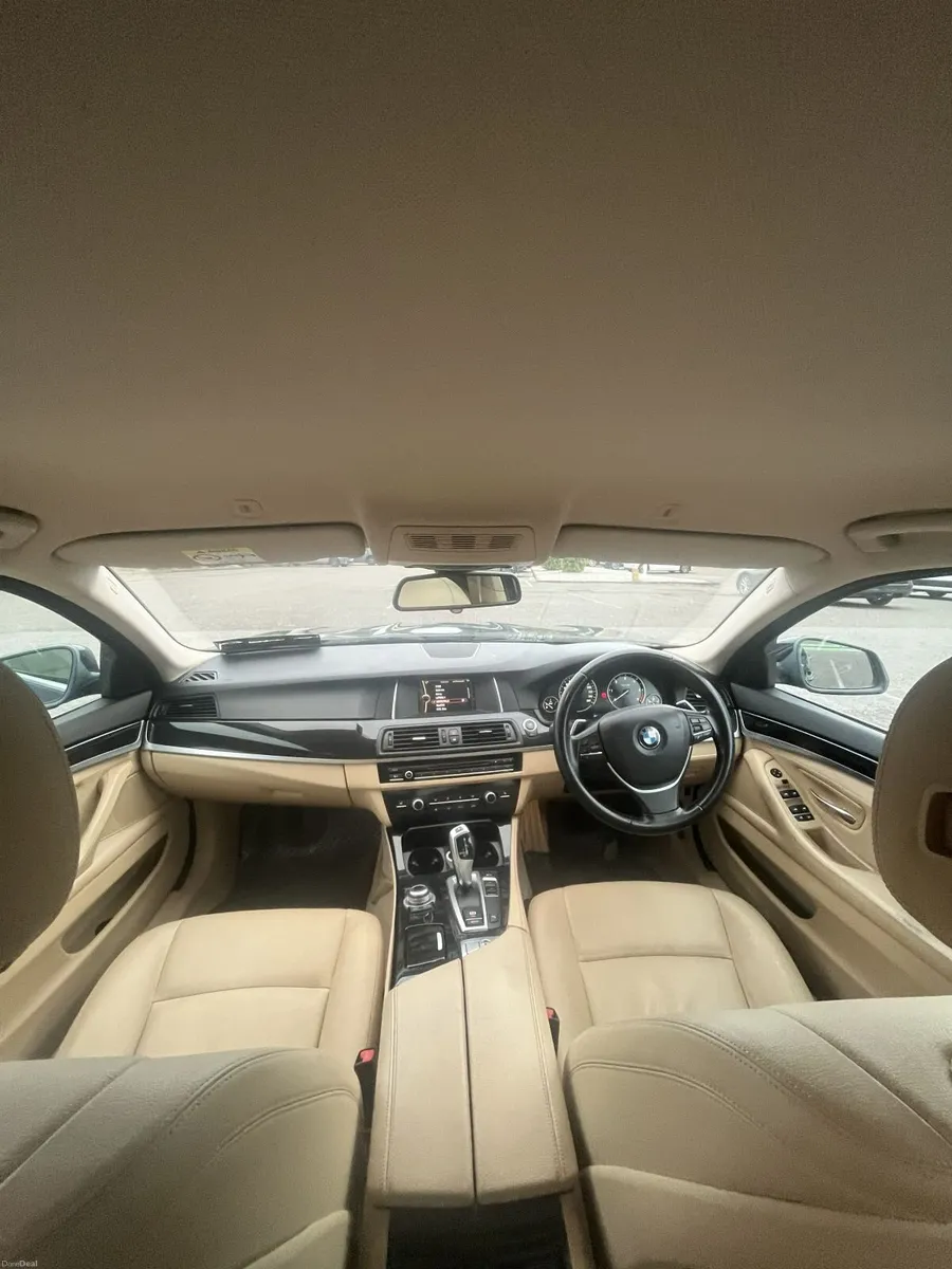 BMW 5-Series - Image 4
