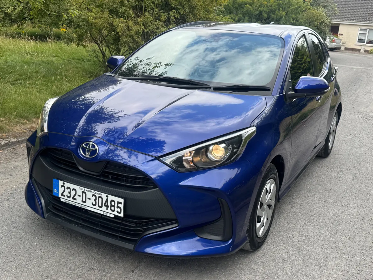 232 TOYOTA YARIS 1.0 AUTOMATIC - Image 2