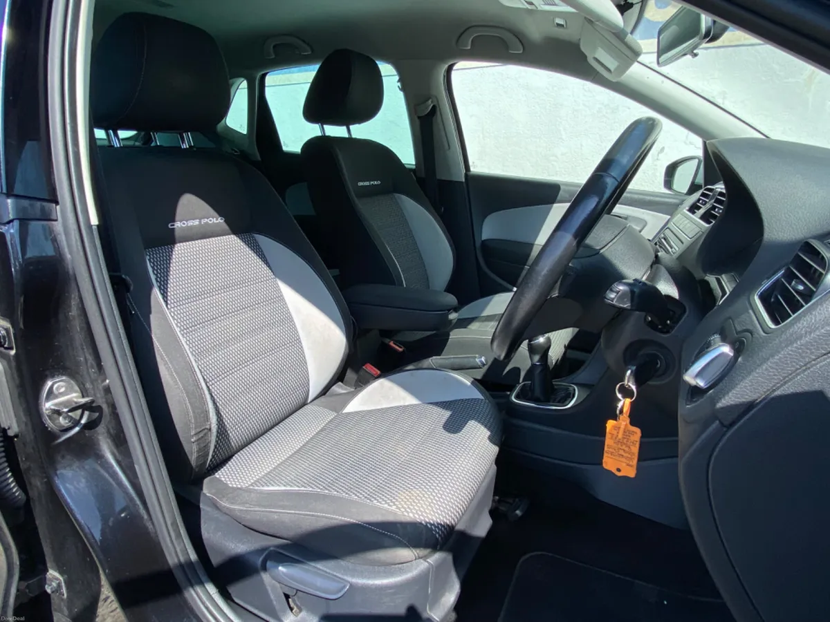 Vw Polo  Cross 1.2 - Image 6