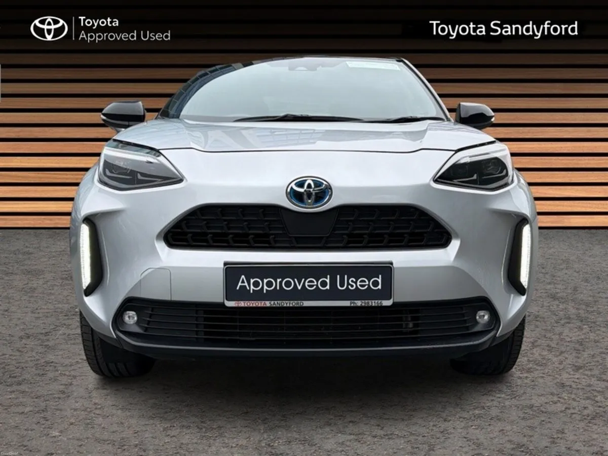 Toyota Yaris Cross LUNA SPORT // REAR CAMERA // SM - Image 5