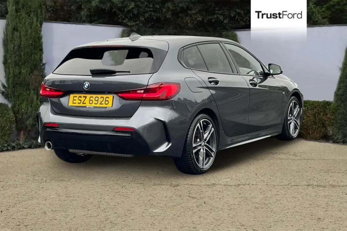 BMW 1-Series 118i - Image 4