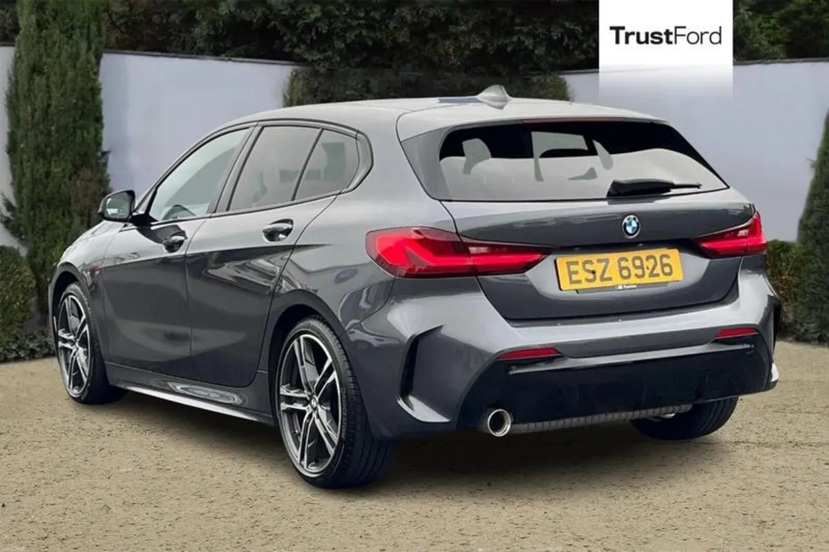 BMW 1-Series 118i - Image 2