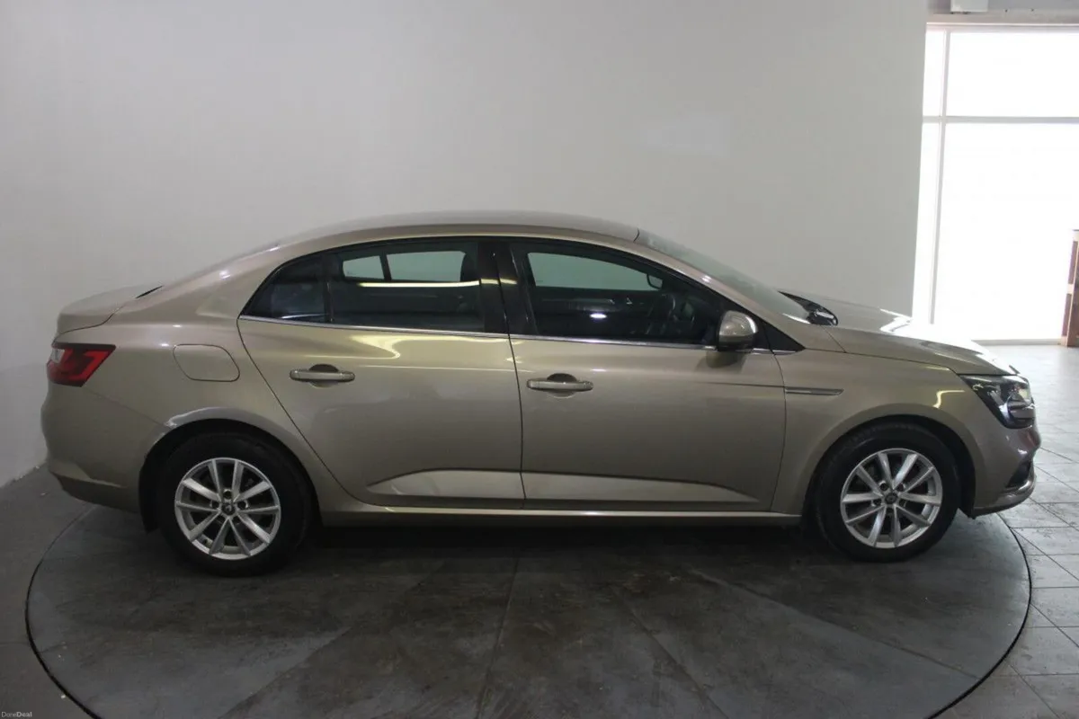 Renault Megane GC 1.5 dCi 110 DYNAMIQUE NAV - TEND - Image 4