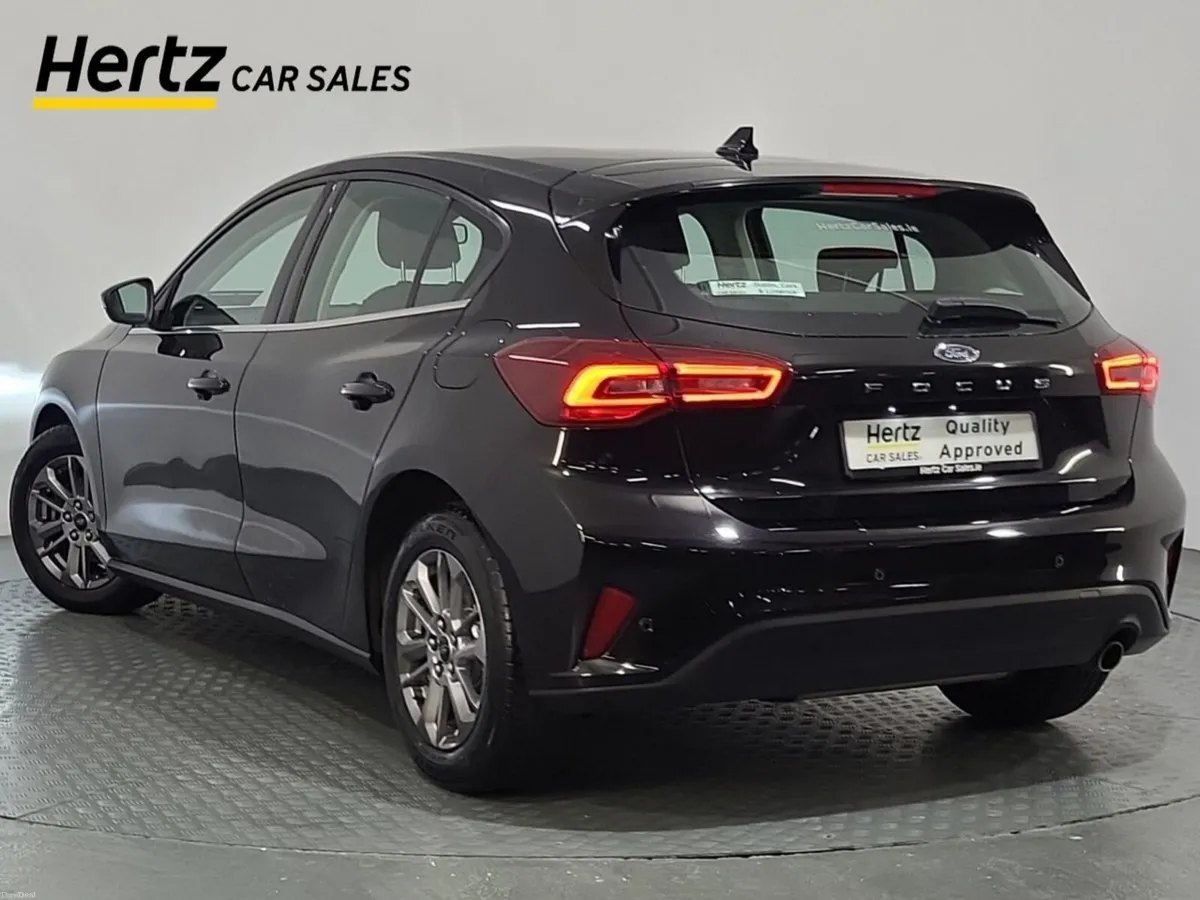 Ford Focus TITANIUM Petrol Manual - Image 3