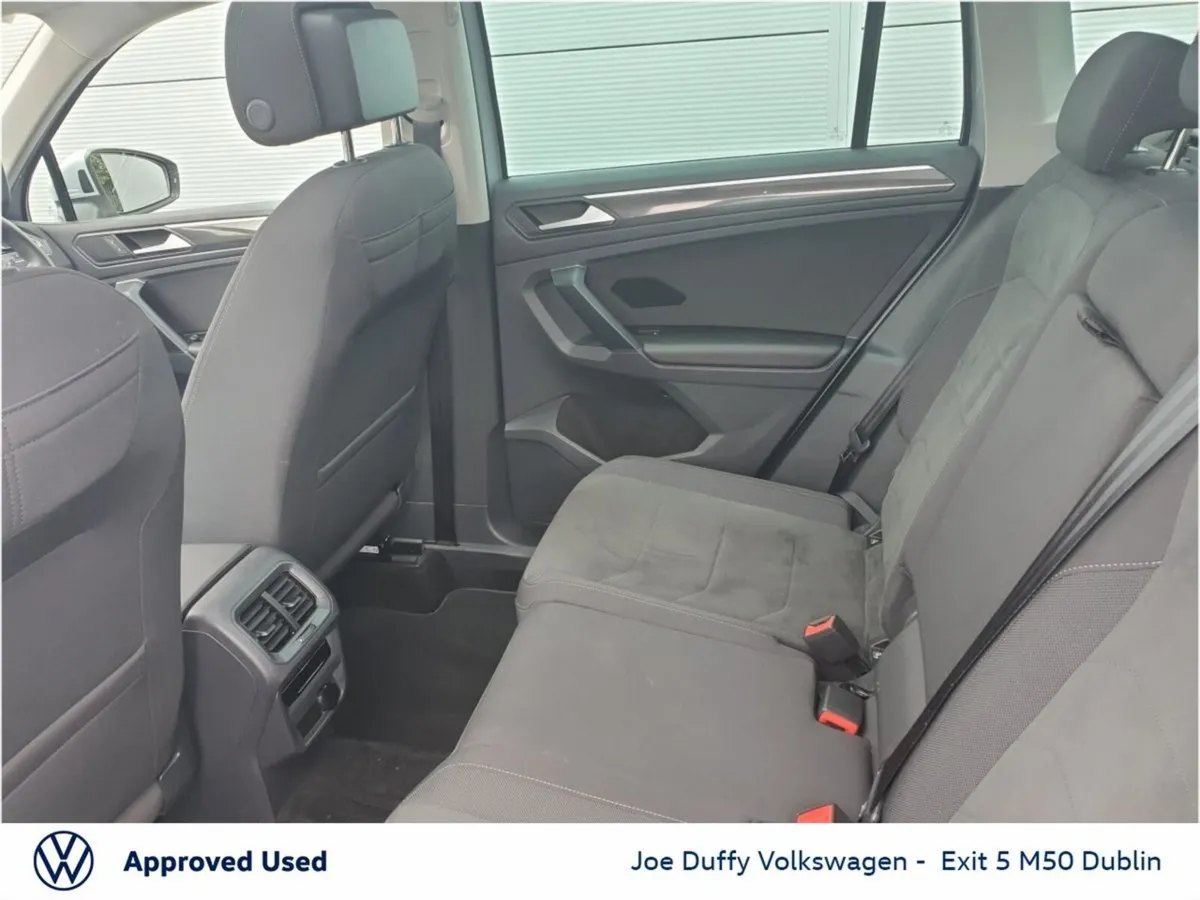 Volkswagen Tiguan Elegance 1.4 TSI PHEV 245HP DSG - Image 6