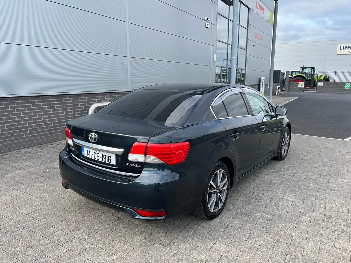 2014 Toyota avensis - Image 4