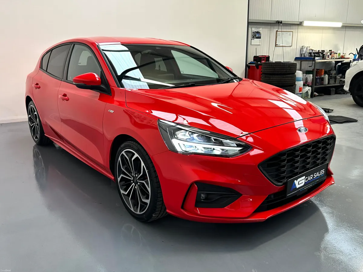 2021 Ford Focus Hybrid ST-Line X Edition - Image 4