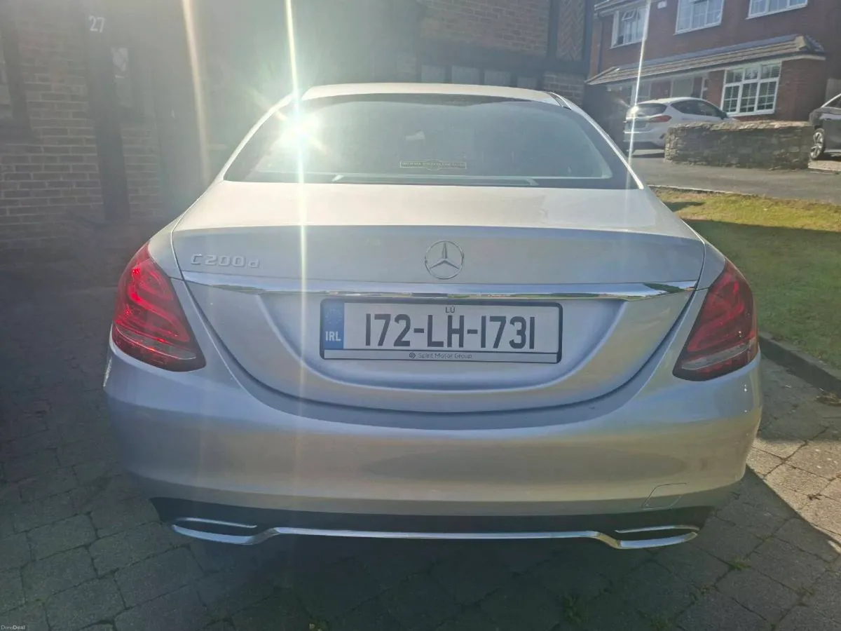 MERCEDES  C200D MANUAL 2017 STUNNING CONDITION - Image 4