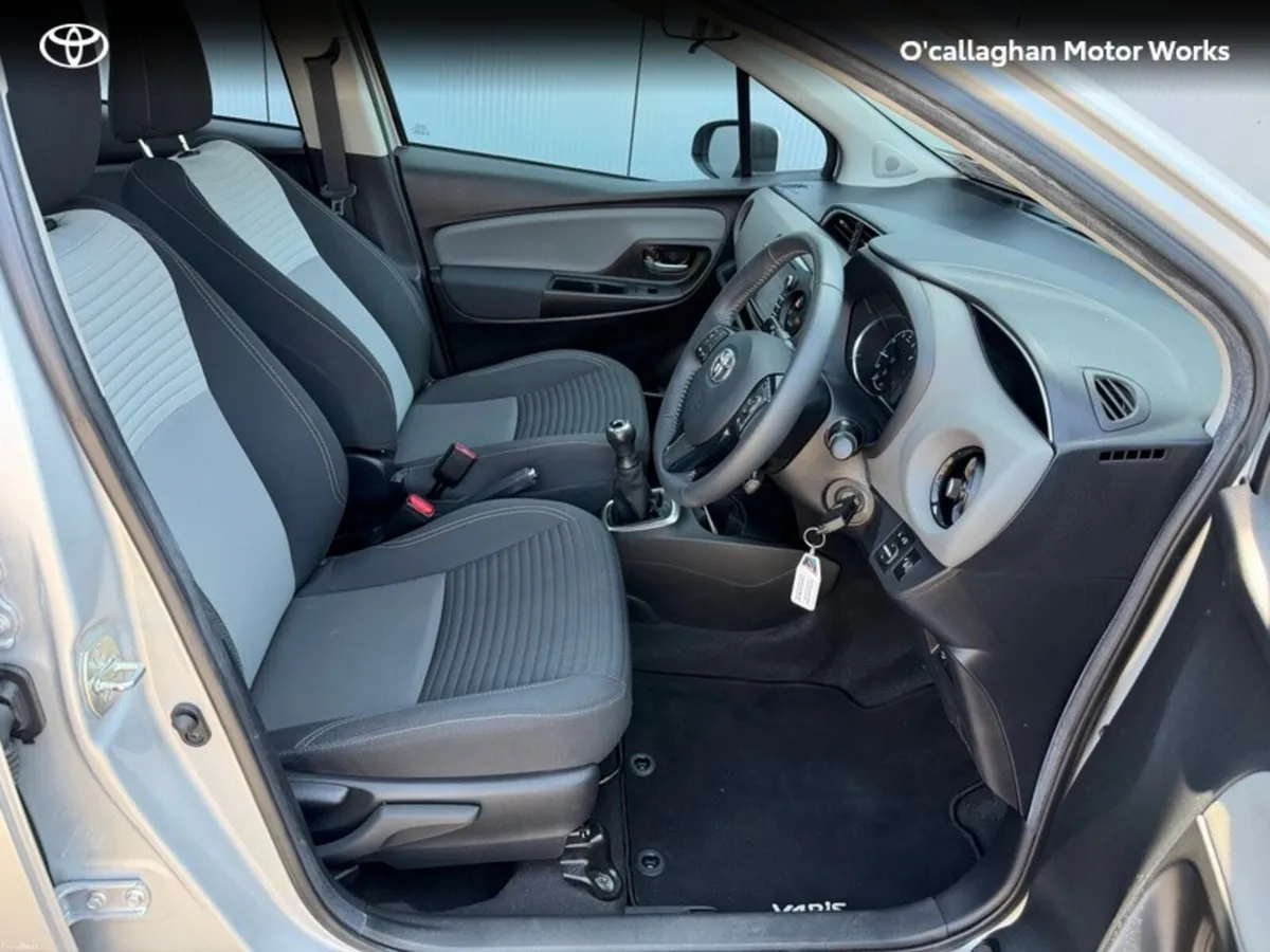 Toyota Yaris YARIS 1.0 5DR LUNA - Image 5