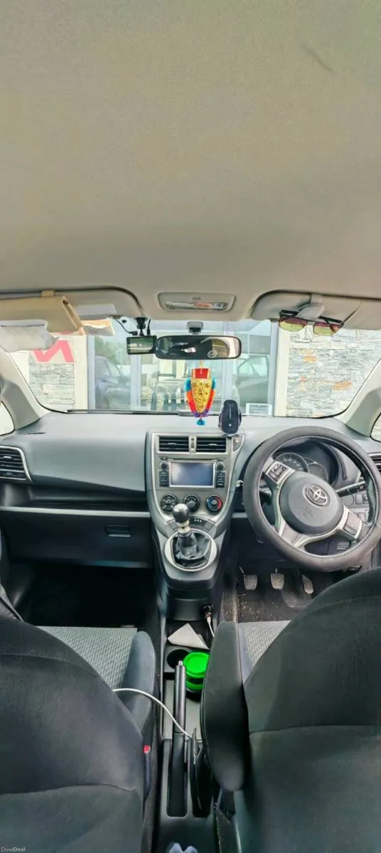 Toyota verso- s - Image 6