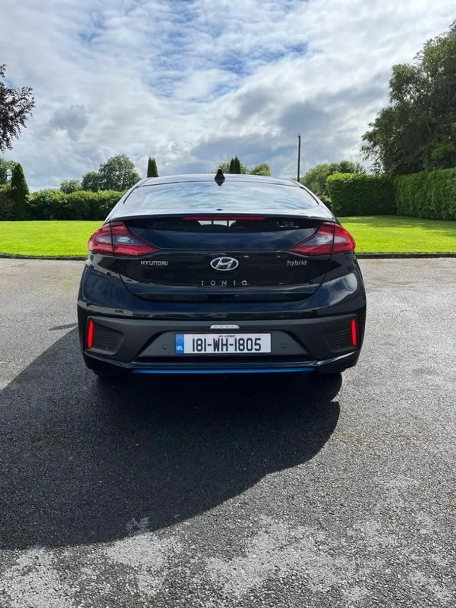 2018 Hyundai Ioniq - Image 2