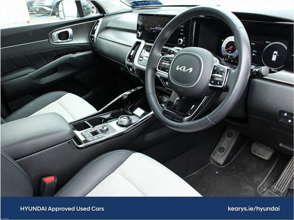 Kia Sorento K3 - PANORAMIC ROOF - FINANCE ARRANGED - Image 6