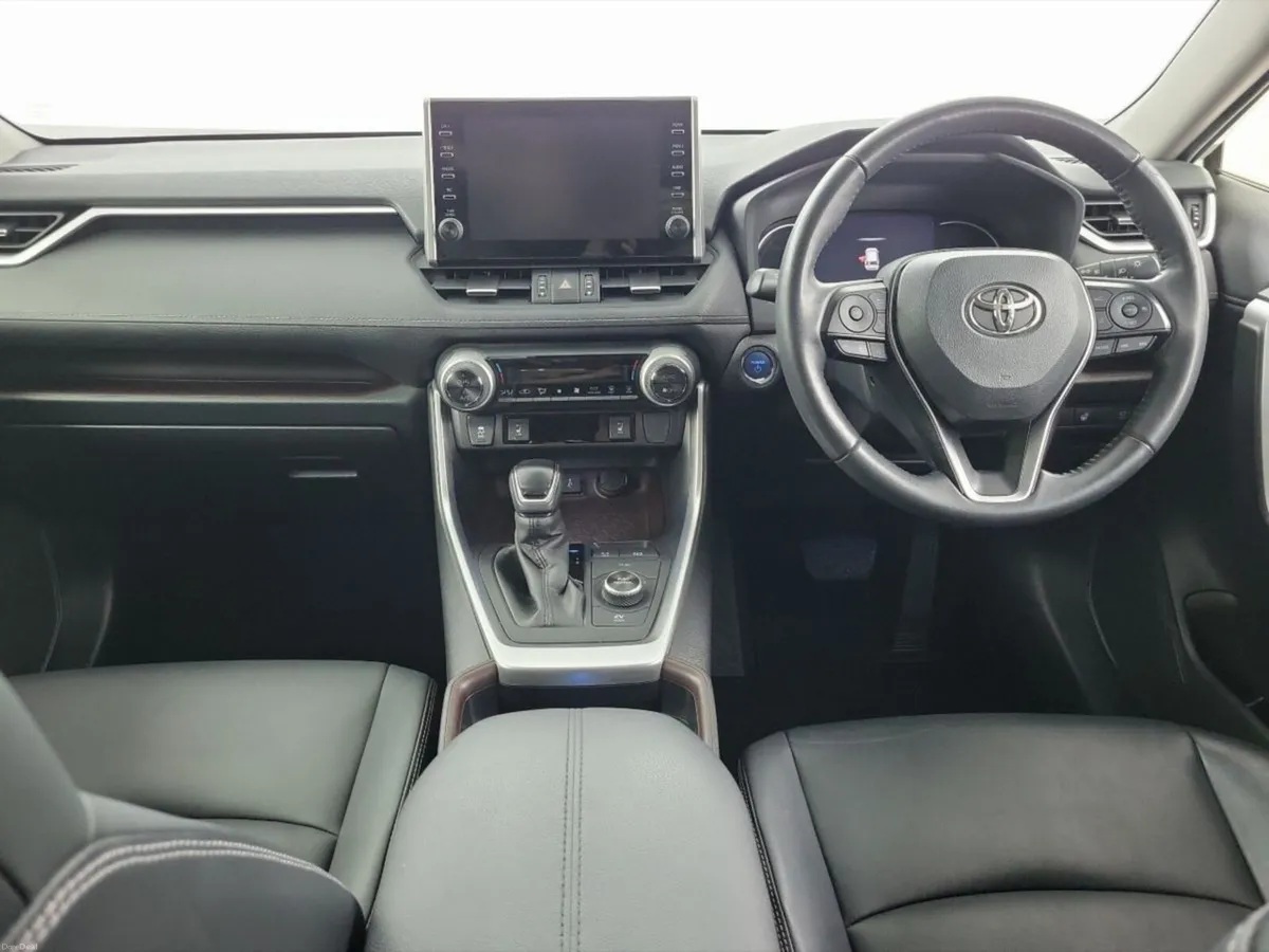 Toyota RAV4 Self charging hybrid sport**High Spec* - Image 4