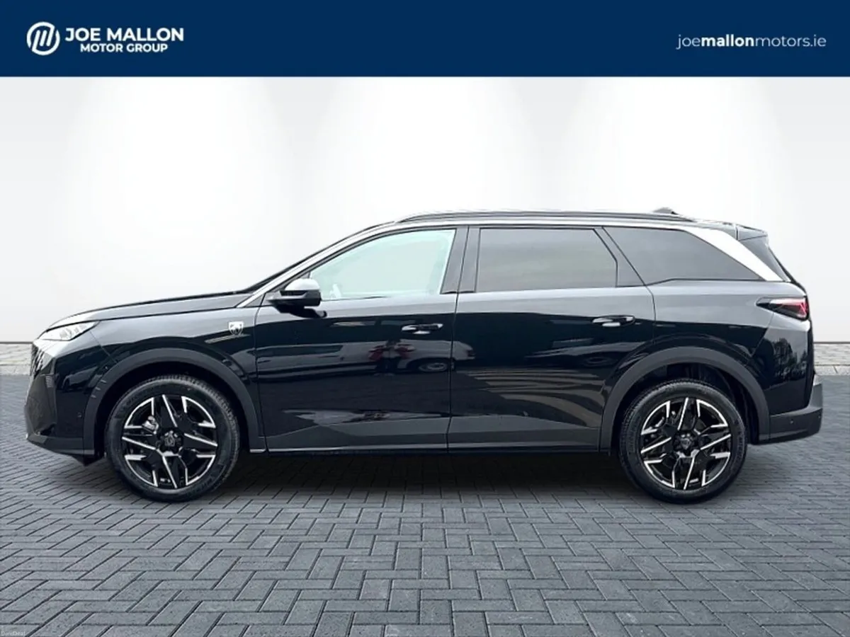 Peugeot 5008 NEW GT EXCLUSIVE - Image 4