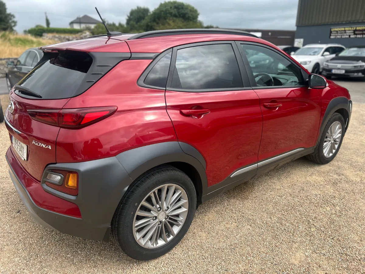 Hyundai KONA executive - Image 6
