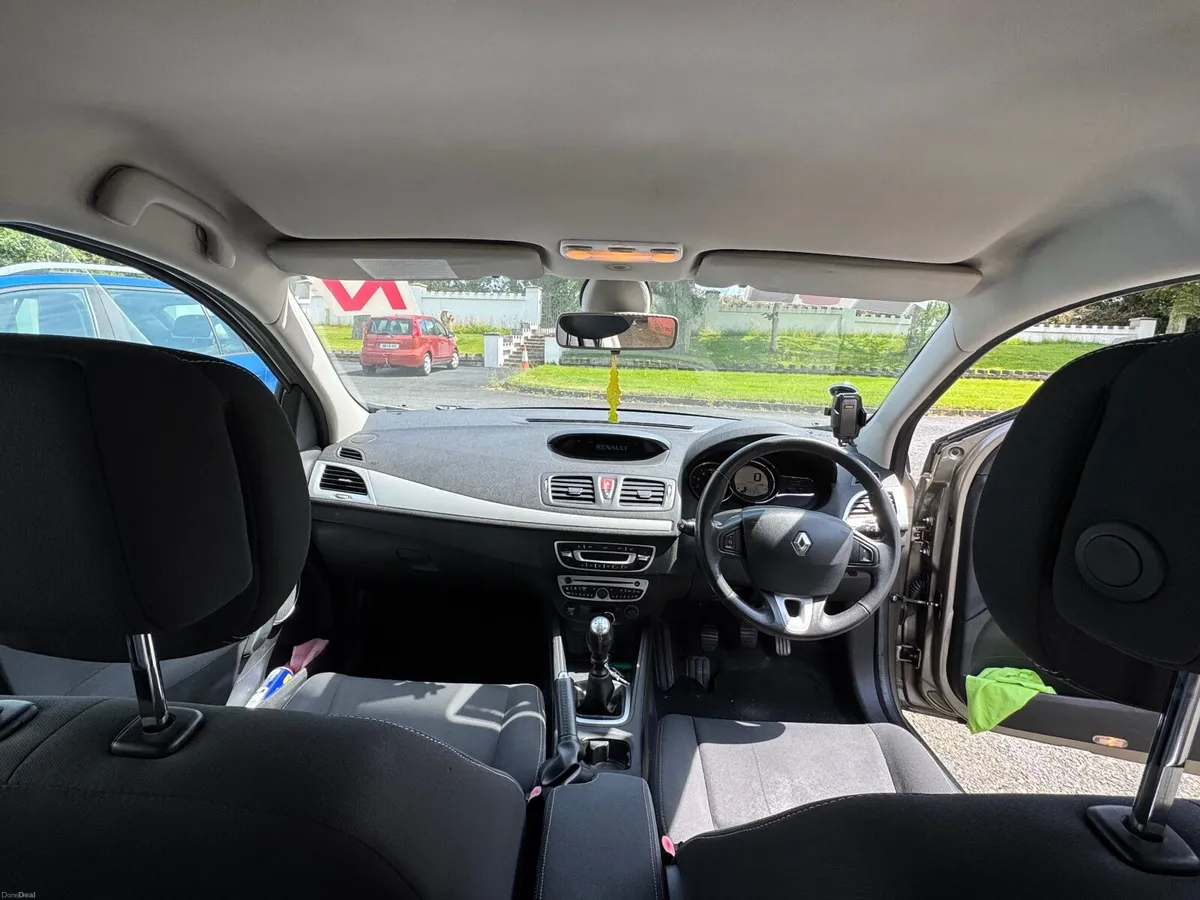 Renault Megane 2009 Low km - Image 2