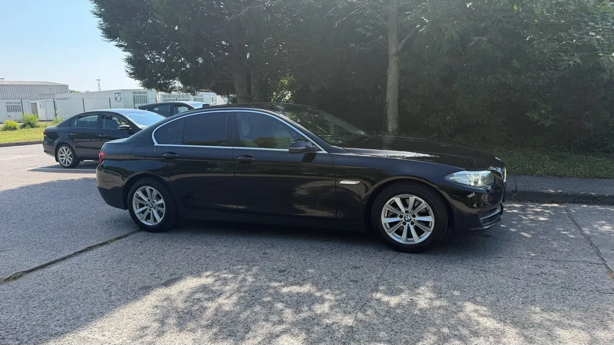 2014 BMW 5 Series - Image 3