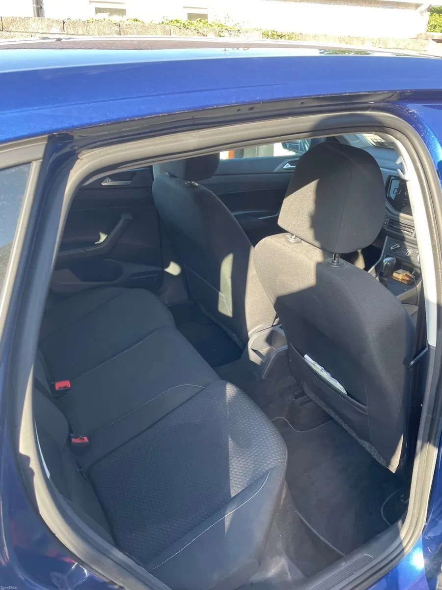 Volkswagen Polo 2021 - Image 2