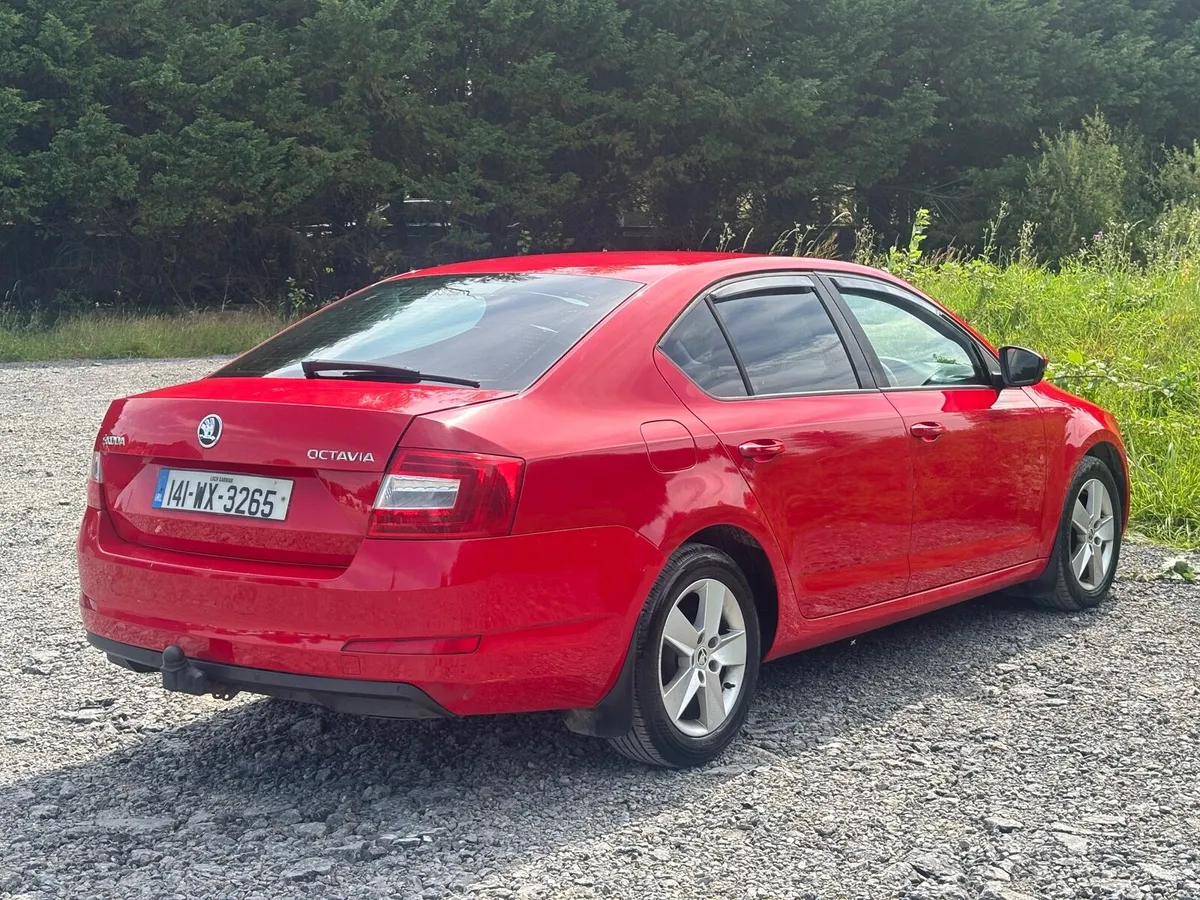 Skoda Octavia SE 2.0TDI NCT 04/27 - Image 3