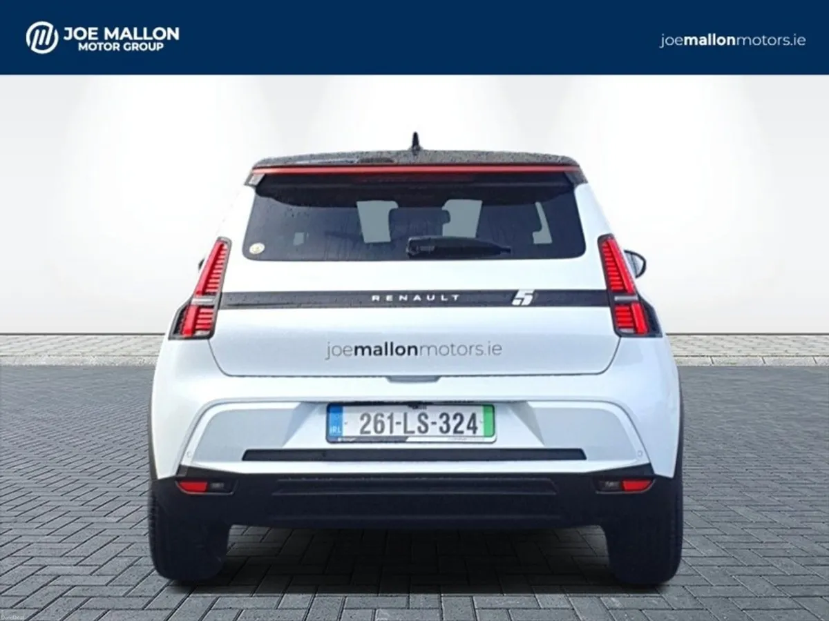 Renault 5 E-Tech Techno 52kwh - Image 5