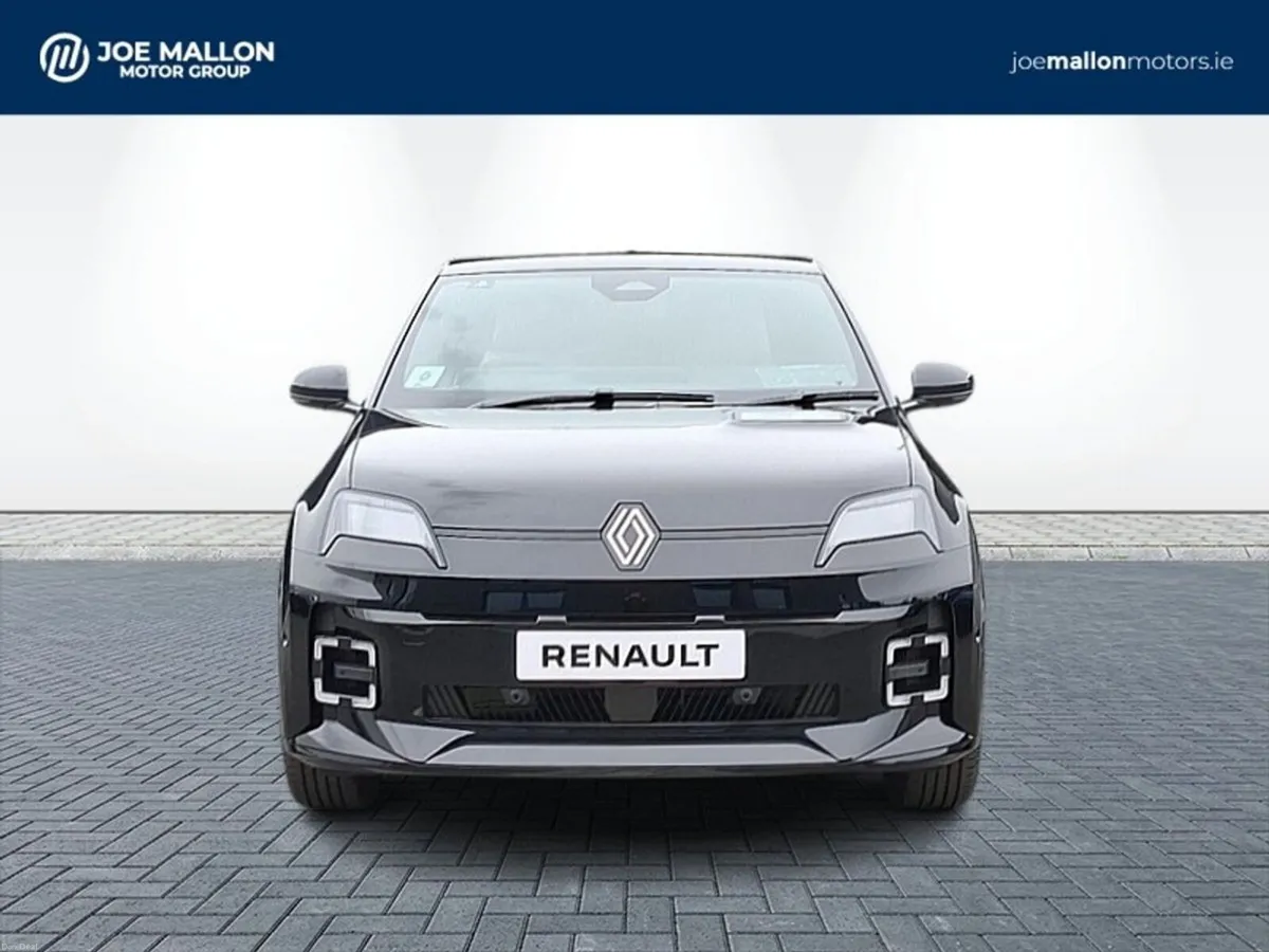 Renault 5 Roland Garros 52kWh 150hp - Image 3