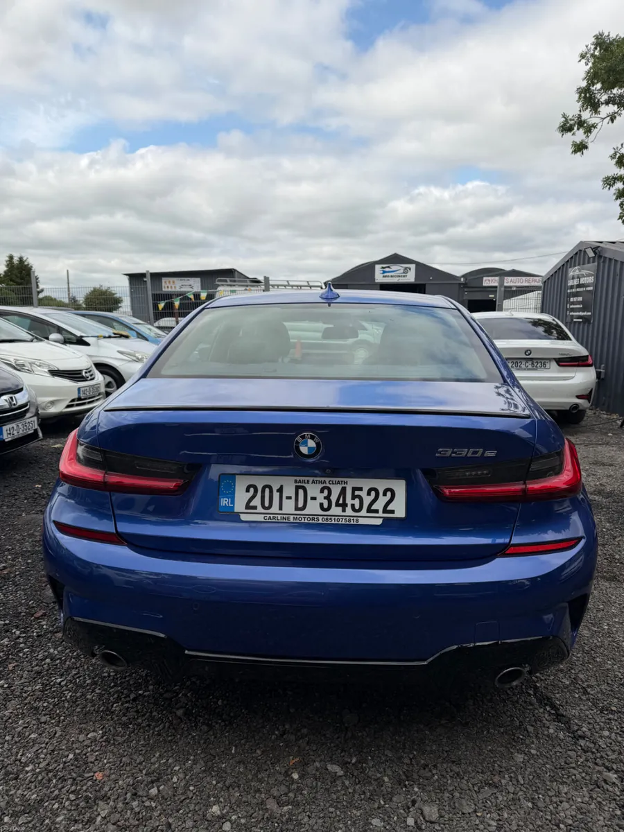 BMW 3-Series Automatic - Image 5