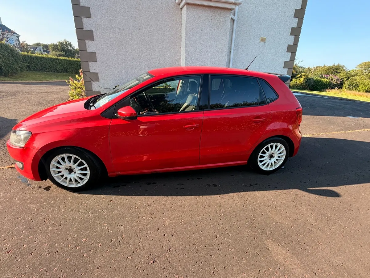 Volkswagen polo - Image 4