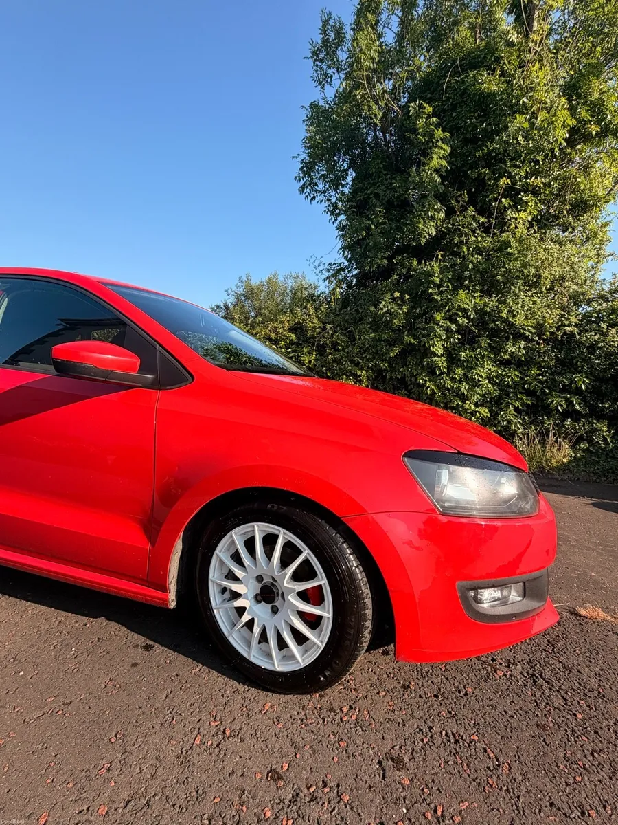 Volkswagen polo - Image 5
