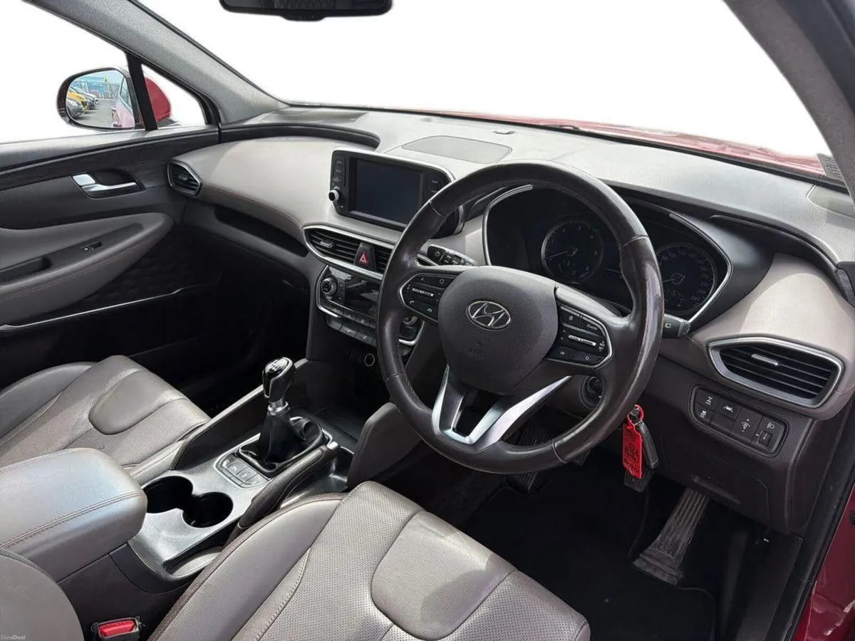 Hyundai Santa Fe 2.2 CRDi 4WD Executive Plus - Image 6