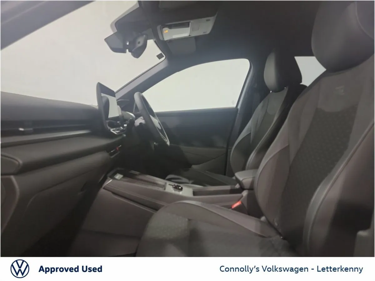 Volkswagen T-Roc R-LINE 1.5TSI MHEV 150HP - Image 4