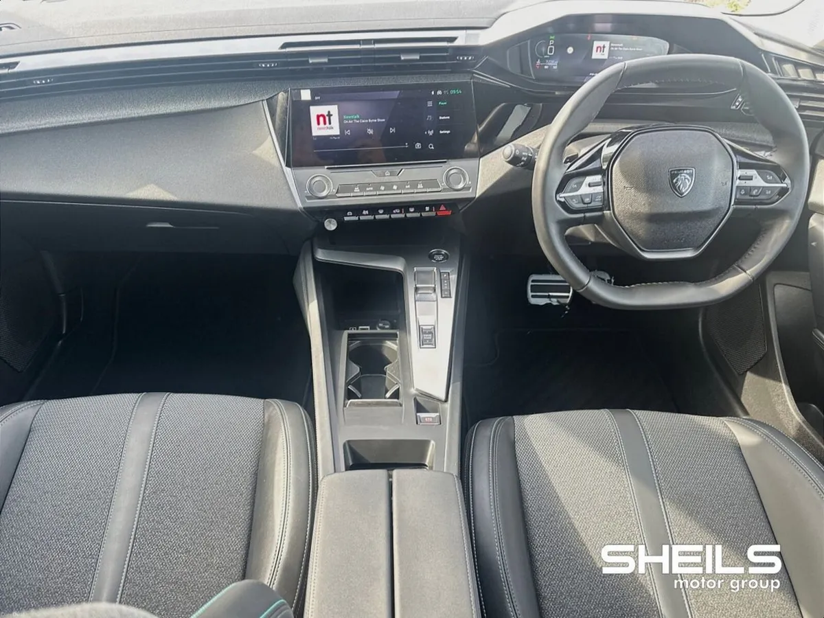 Peugeot 408 HYBRID 136BHP e-DCS6 Allure - Image 3