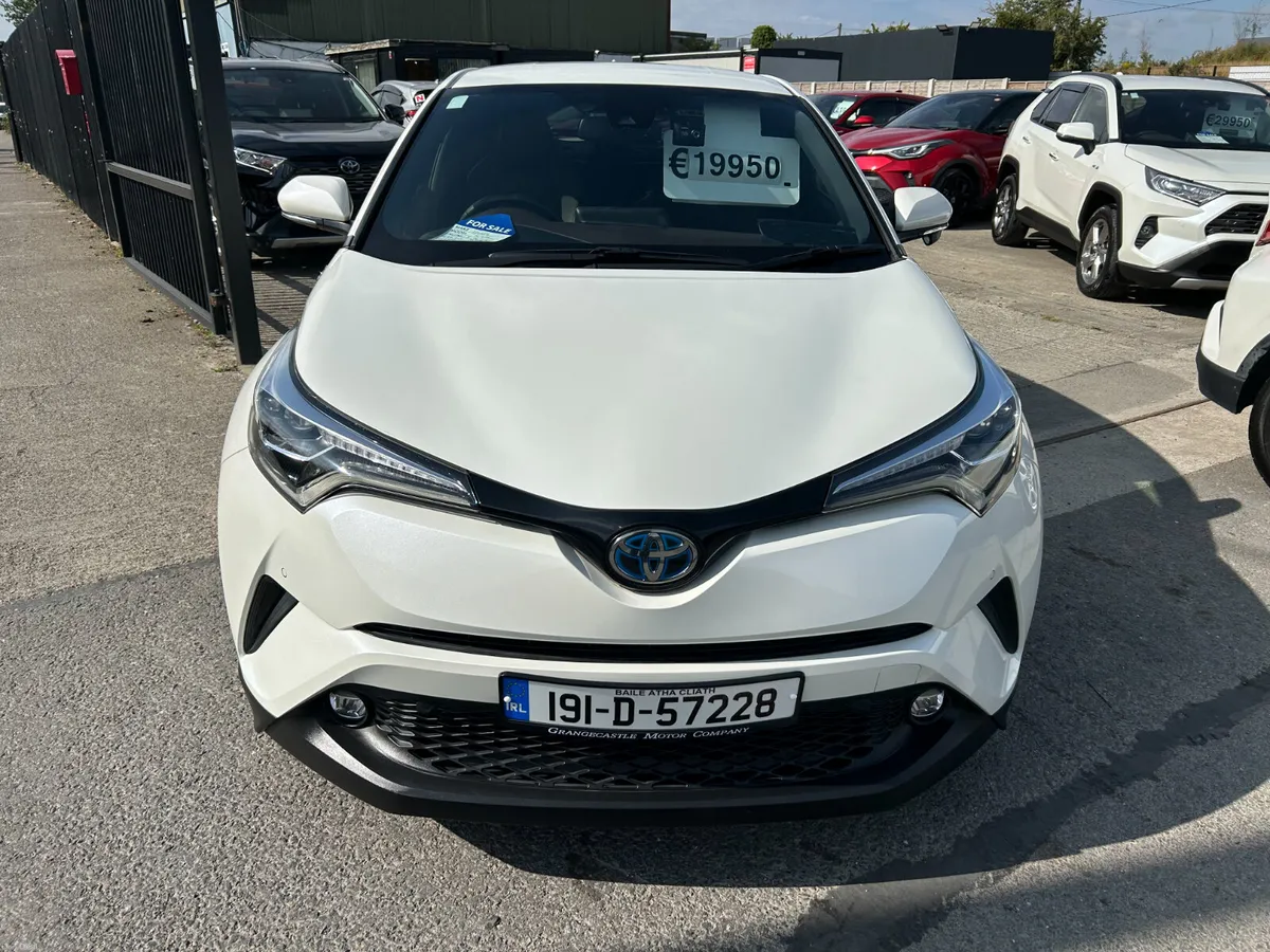 Toyota C-HR 2019, 1.8 HYBRID AUTO LOW KM HIGH SPEC - Image 2