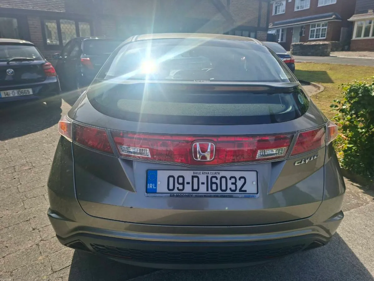 HONDA CIVIC 1.3 PETROL 2009 ONLY 136000 KLMS - Image 4