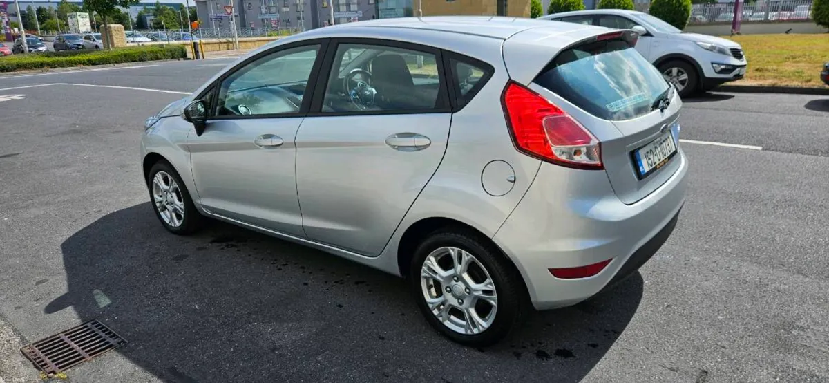 FORD FIESTA - Image 4