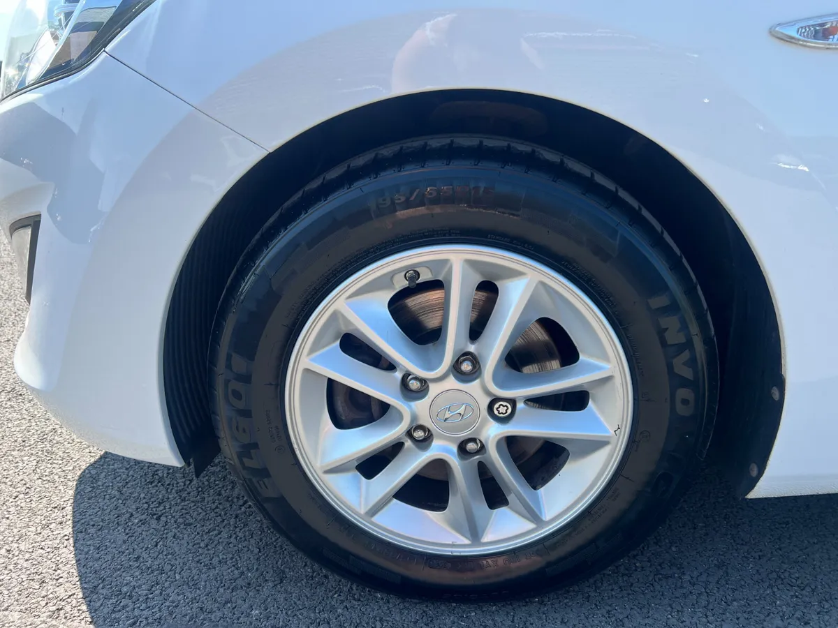 2015 Hyundai i30 SE 1.6 CRDI BlueDrive - Image 5